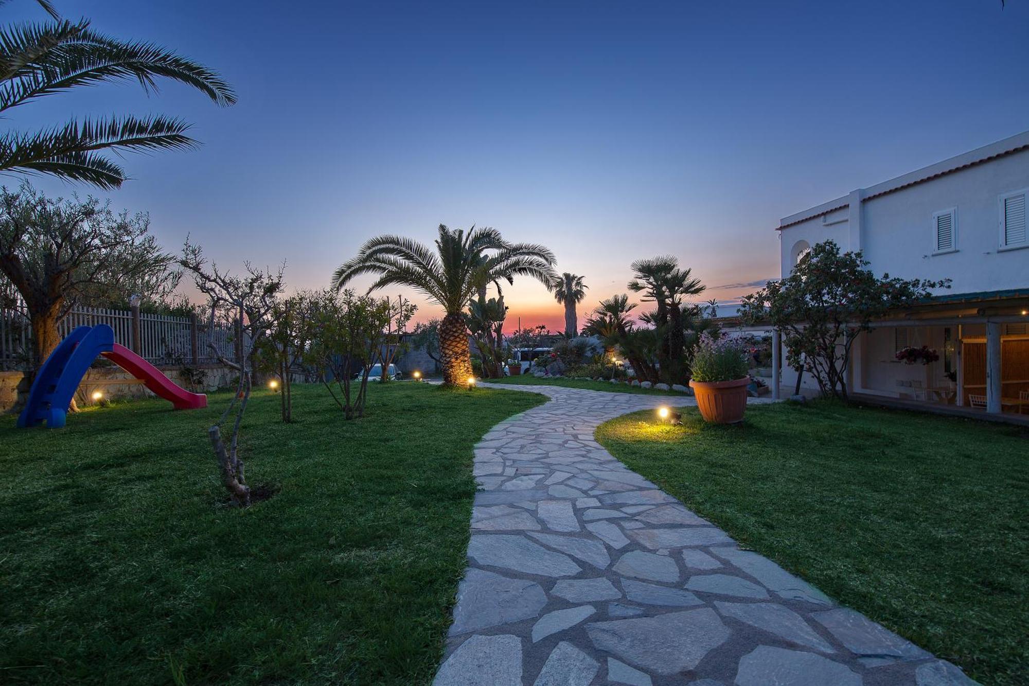 Villa Al Mare Famiglia Calise Ischia Exterior foto